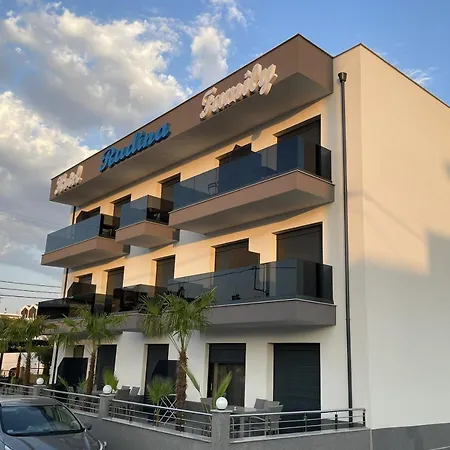 Radina Family Aparthotel Kallithea (Chalkidiki)